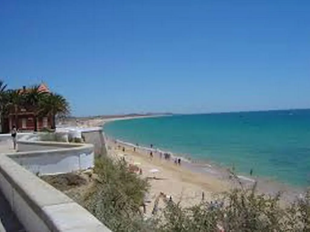 Apartamento Pe Na Areia, Armacao De Pera